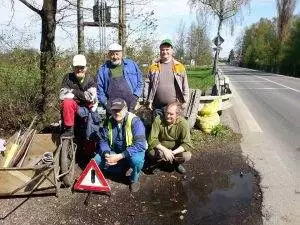 Velocipedisté uklízeli jih Hrabové