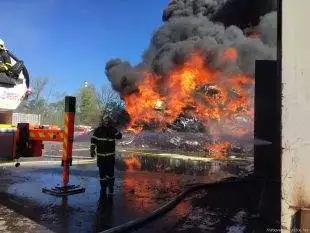 (FOTO) Ředitel hasičského záchranného sboru kraje poděkoval našim hasičům