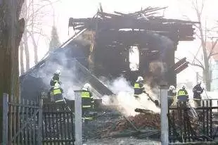 (FOTO) Zpátky do minulosti: Před 22 lety shořel v Hrabové dřevěný kostel