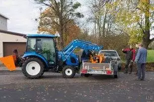 (FOTO) Nový traktor pro zimní údržbu